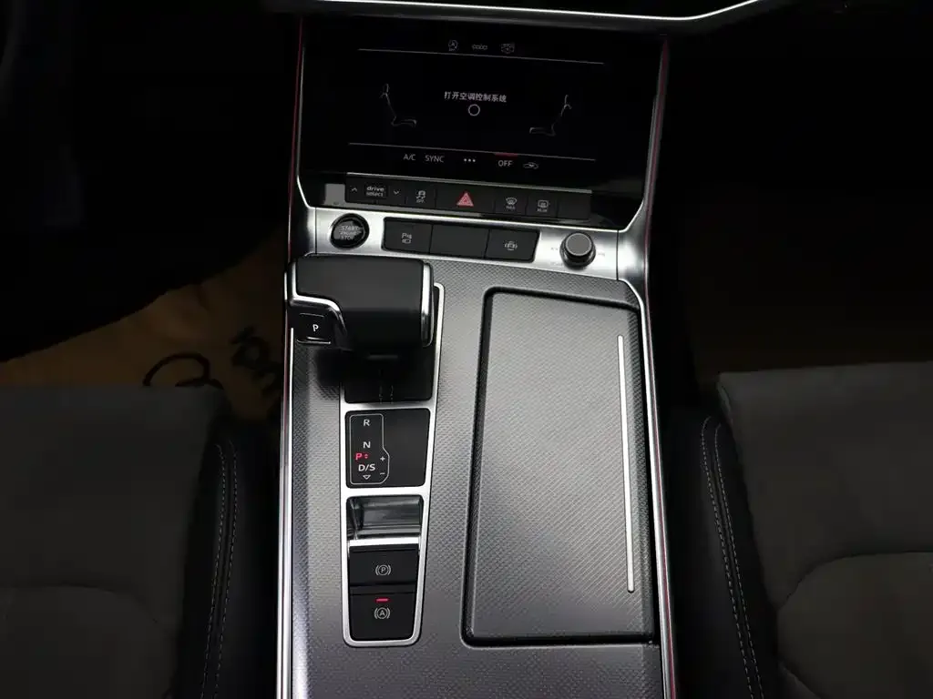 Audi A6L 2022 из CN, фото 8