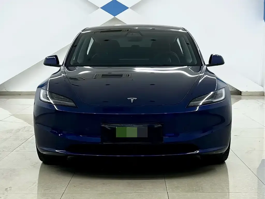 Tesla Model 3 2023 из CN, фото 2
