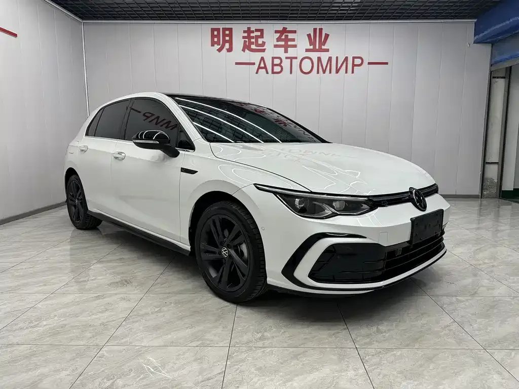 Volkswagen Golf 2021 из CN, фото 2