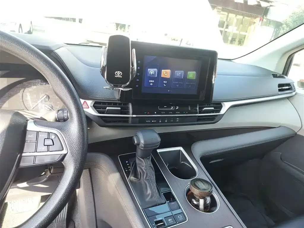 Toyota Sienna 2022 из CN, фото 10