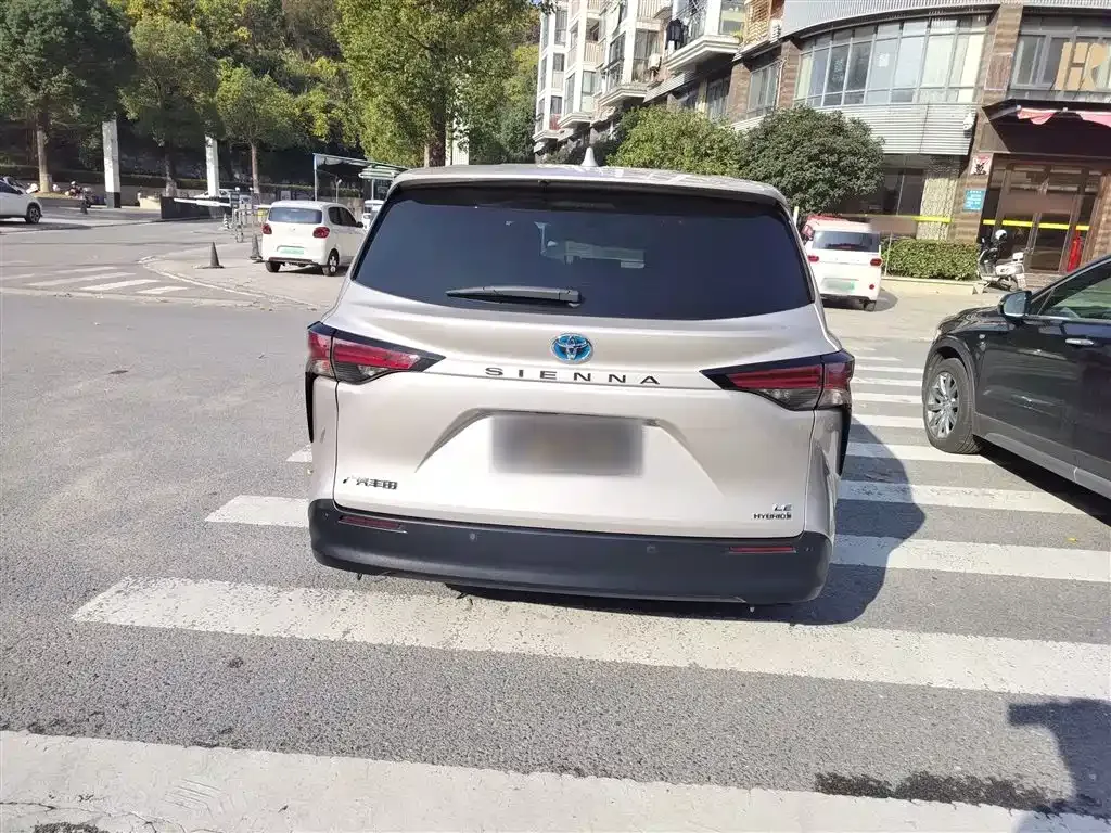 Toyota Sienna 2022 из CN, фото 6