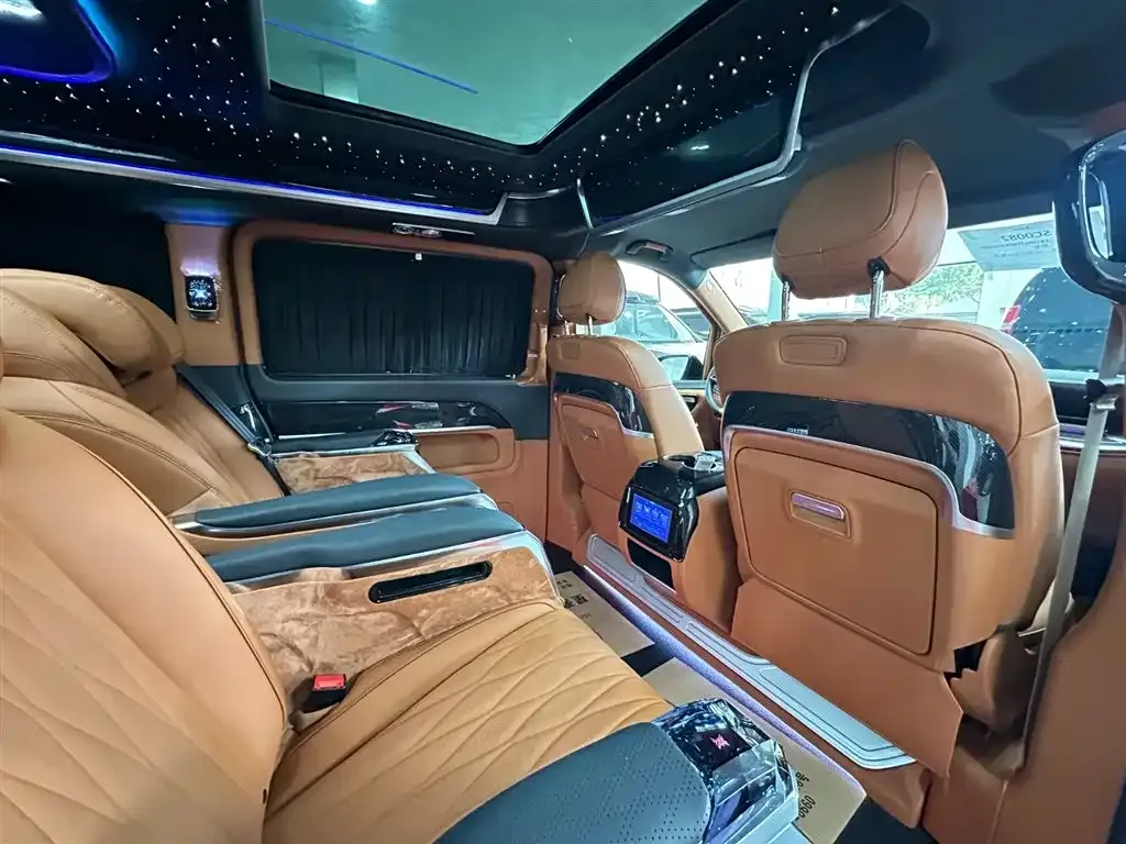 Mercedes-Benz V-Class 2025 из CN, фото 8