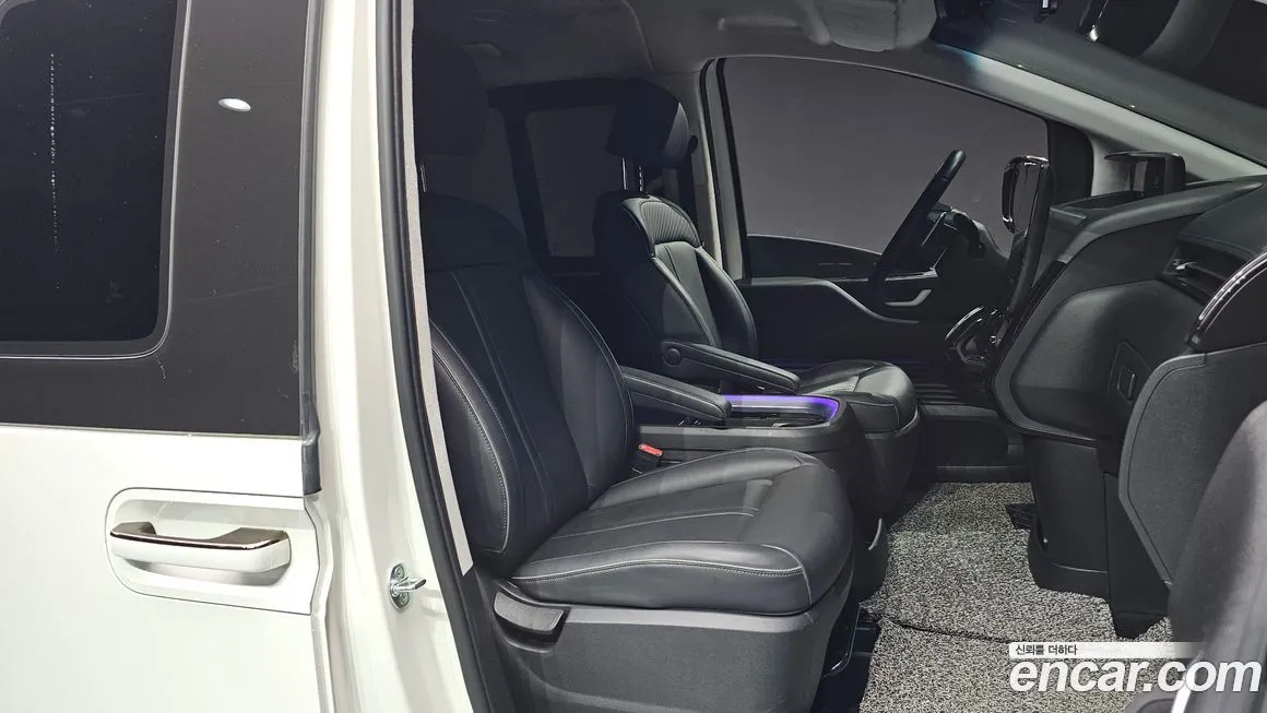 Hyundai Staria — фото 10
