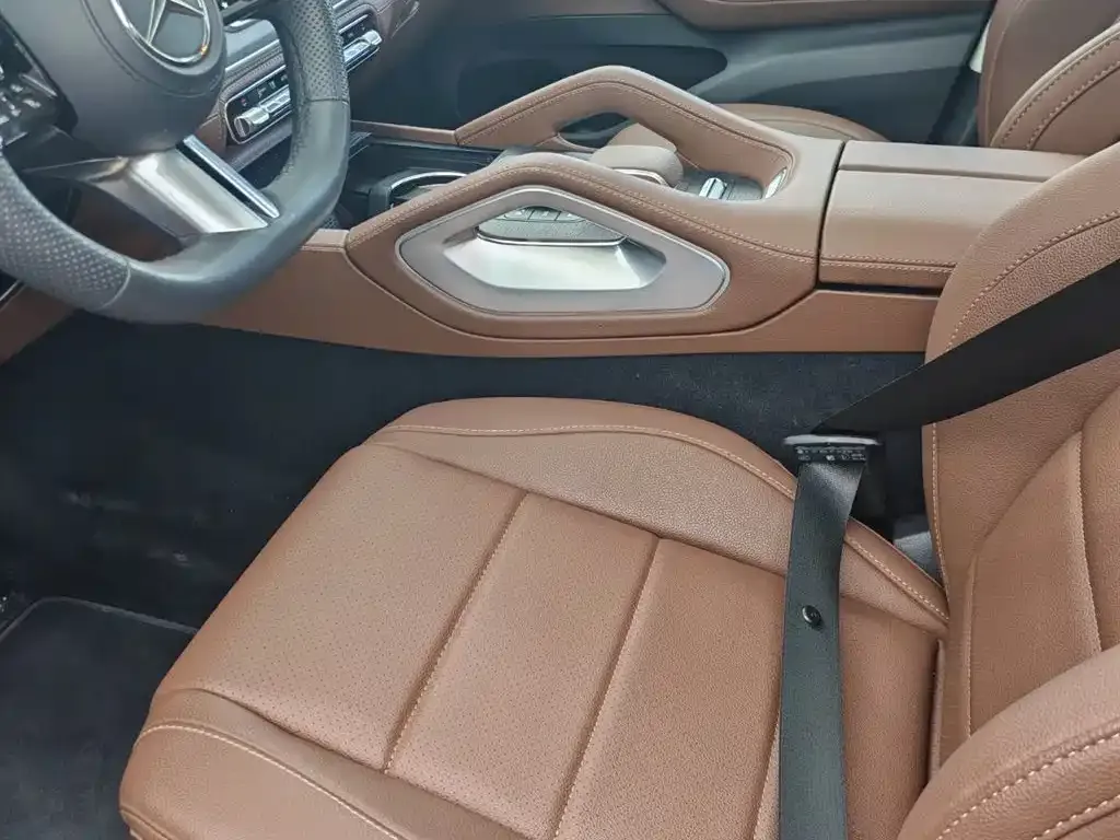 Mercedes-Benz GLS 2023 из CN, фото 2