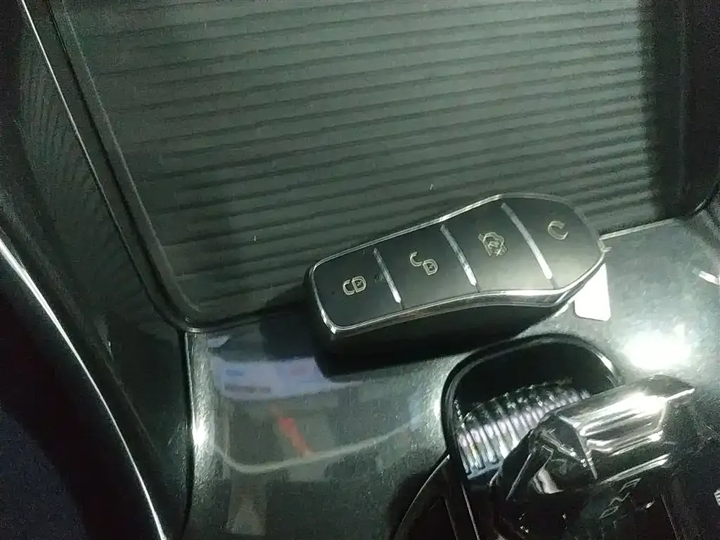 BYD e2 2024 из CN, фото 9