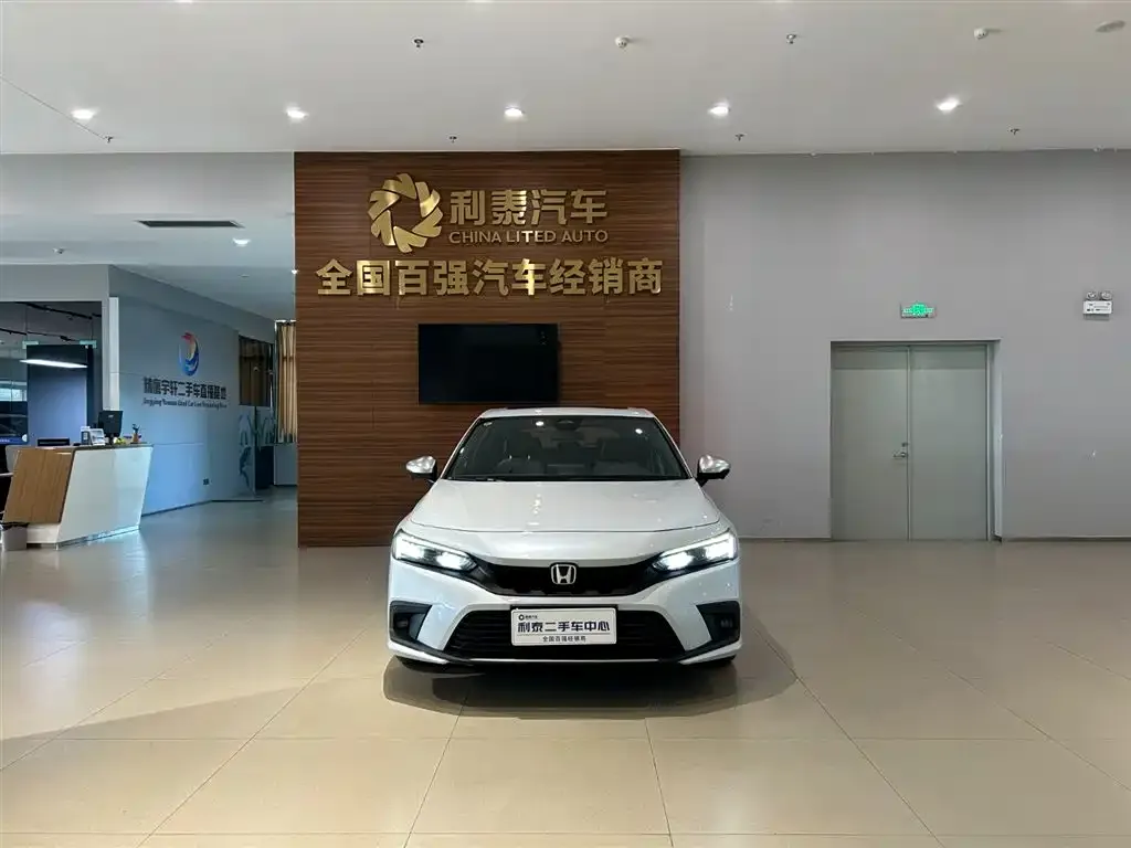 Honda Civic 2023 из CN, фото 2