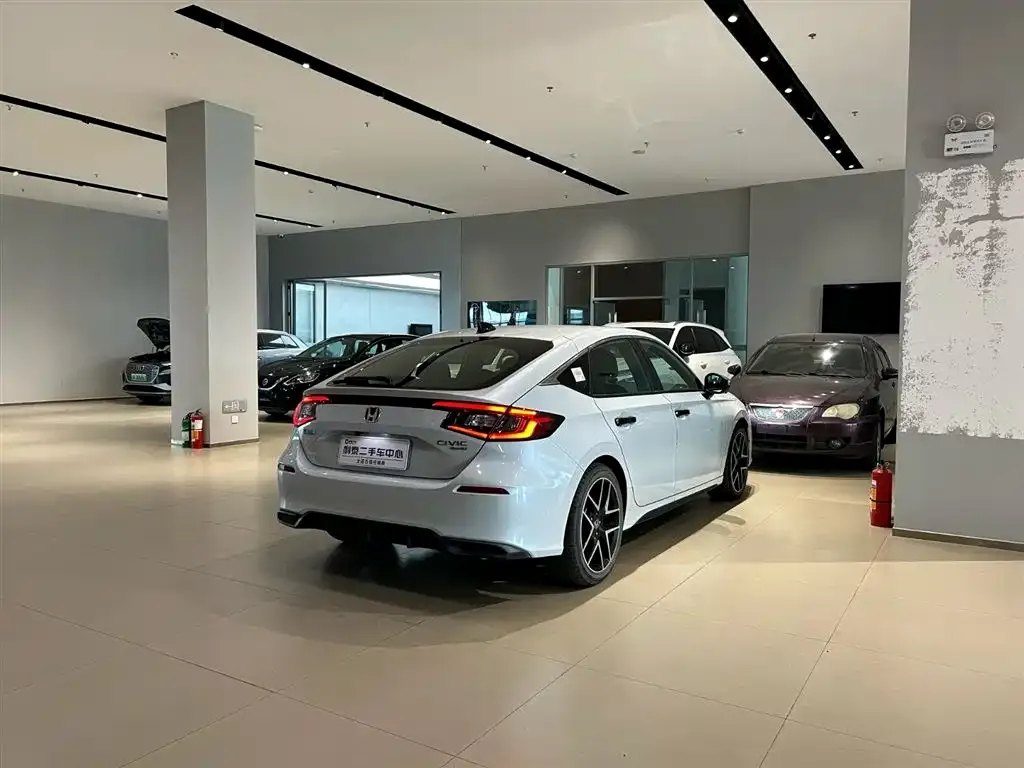 Honda Civic 2023 из CN, фото 5
