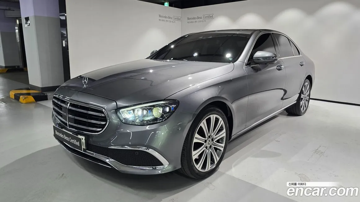 Mercedes-Benz E-Class — фото 1