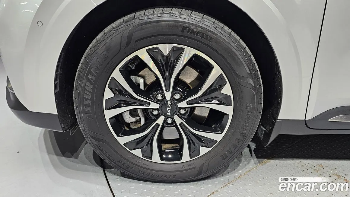 Kia Carnival 2023 из KR, фото 5