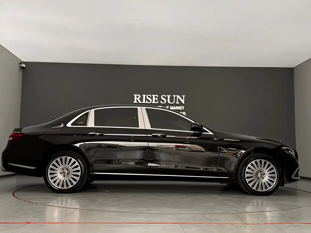 Mercedes-Benz E-Class 2023 из CN, фото 3