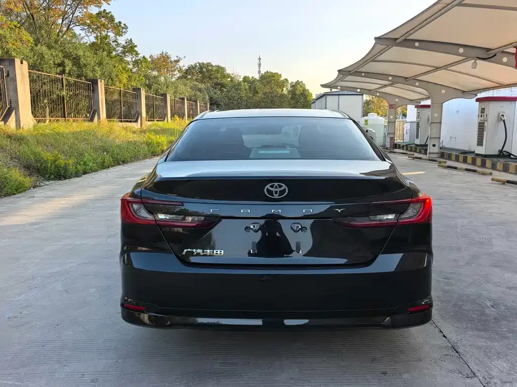 Toyota Camry 2024 из CN, фото 6
