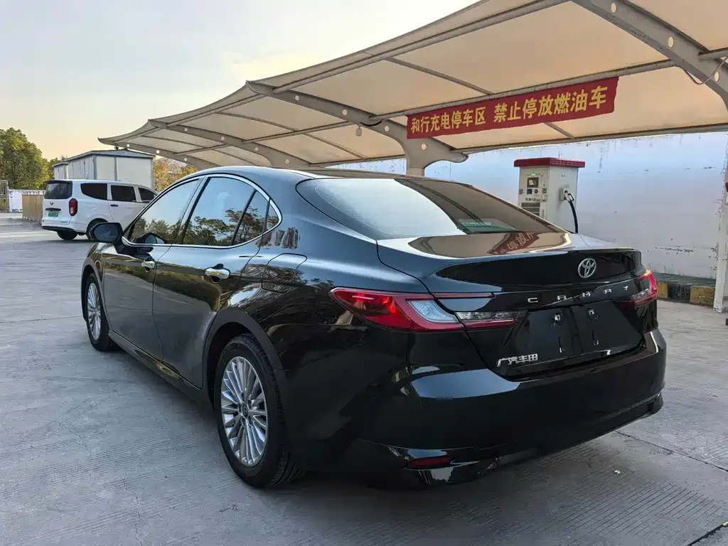 Toyota Camry 2024 из CN, фото 7