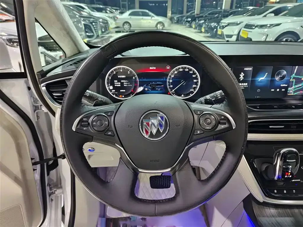 Buick GL8 2021 из CN, фото 3
