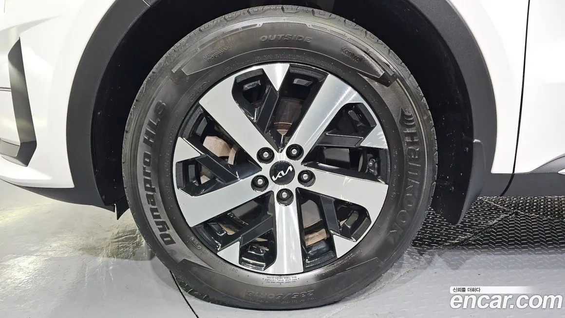 Kia Sorento — фото 5