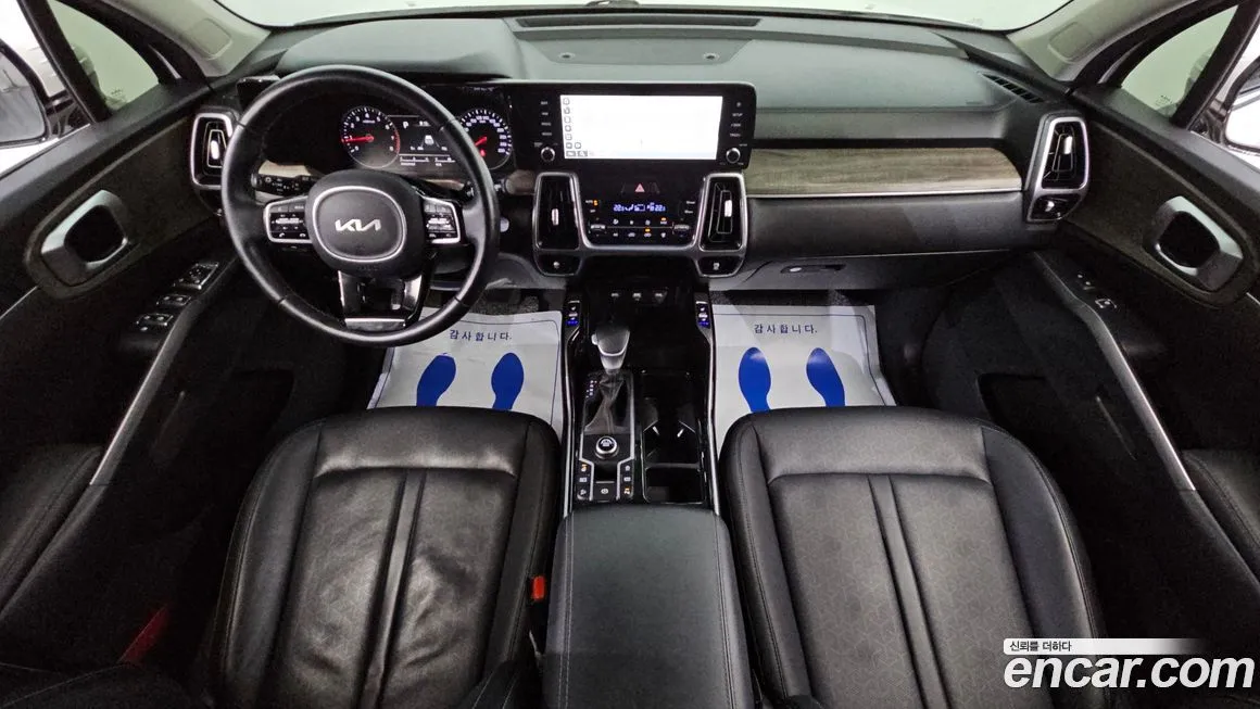 Kia Sorento — фото 7