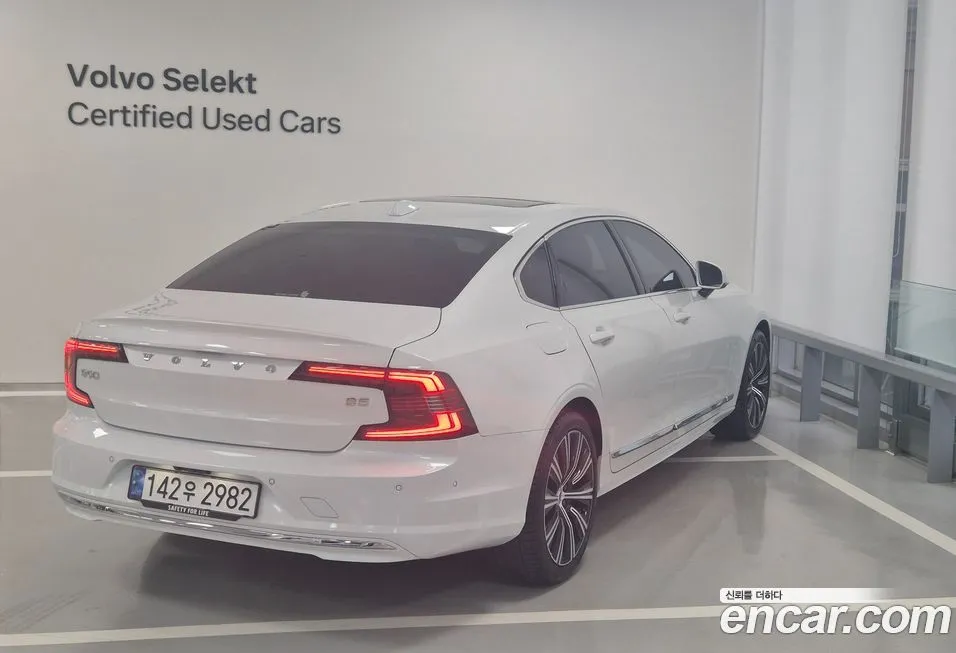 Volvo S90 — фото 2
