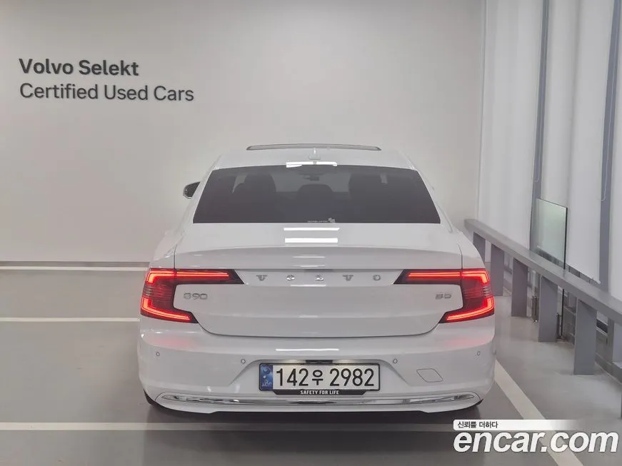 Volvo S90 — фото 4