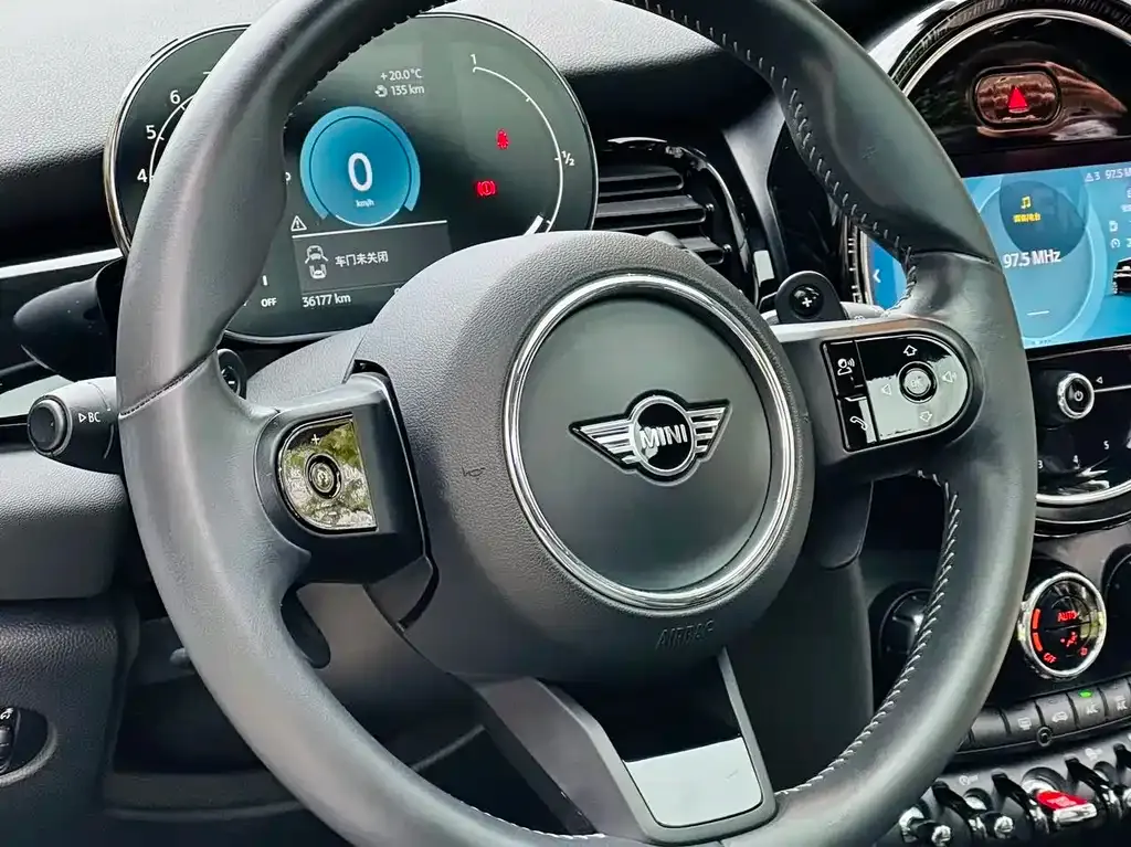 MINI Cooper (3-door) 2022 из CN, фото 10