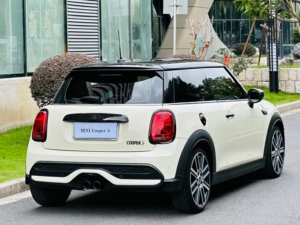 MINI Cooper (3-door) 2022 из CN, фото 6