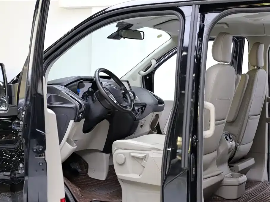 Ford Tourneo 2021 из CN, фото 5