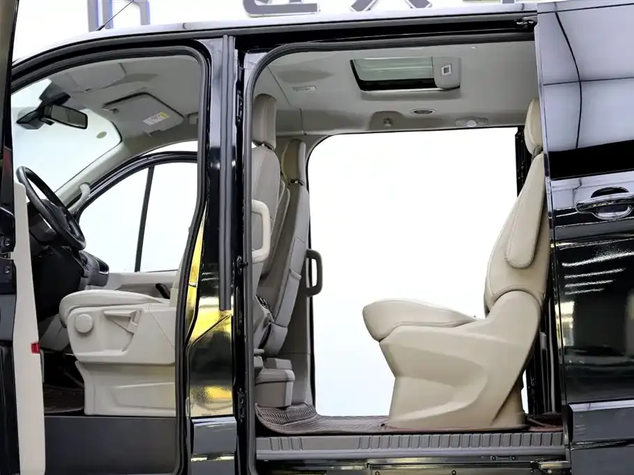 Ford Tourneo 2021 из CN, фото 6