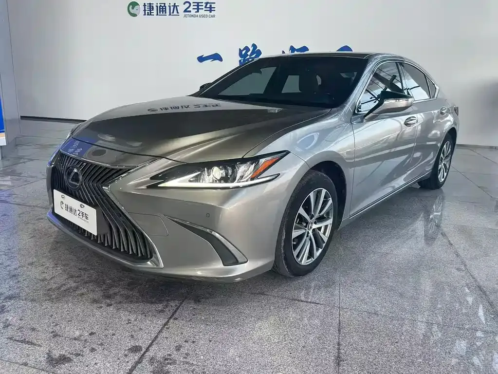 Lexus ES 2021 из CN, фото 1