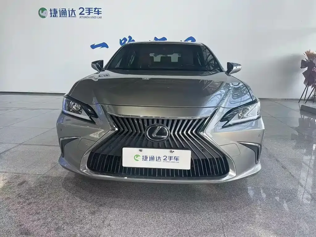 Lexus ES 2021 из CN, фото 2