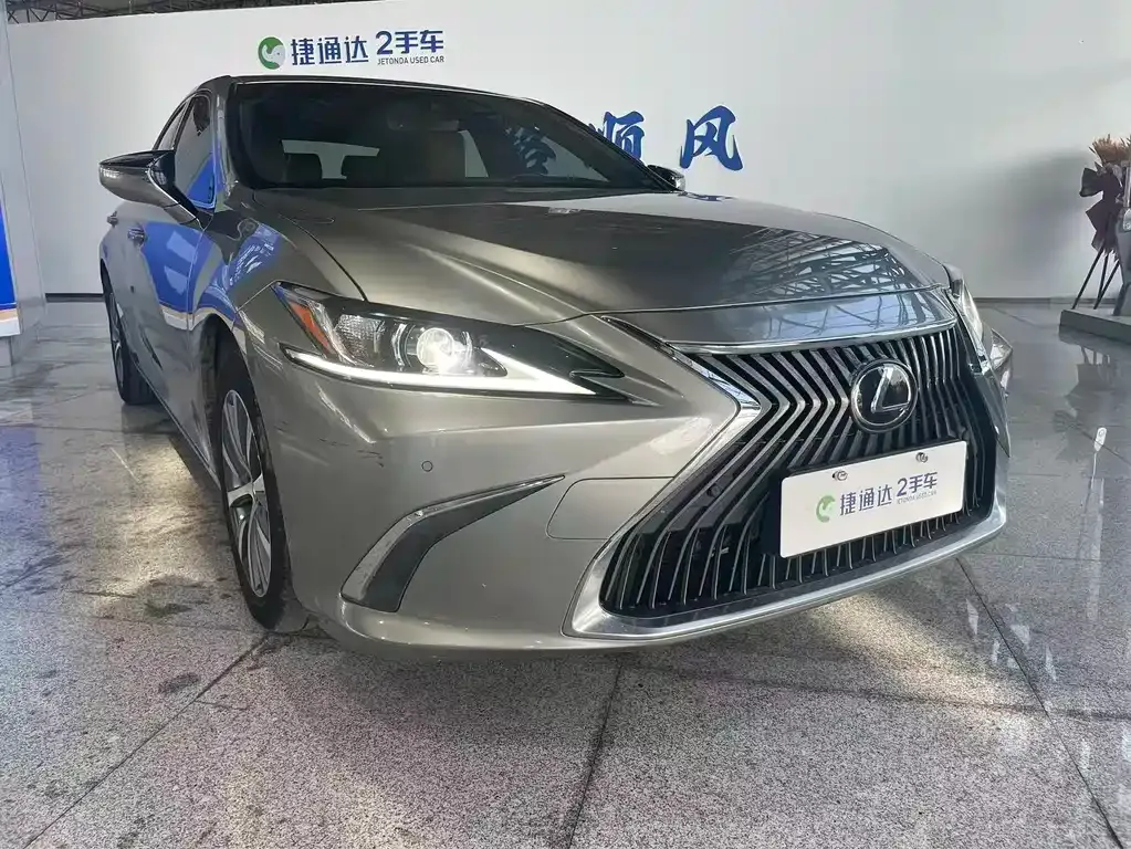 Lexus ES 2021 из CN, фото 3