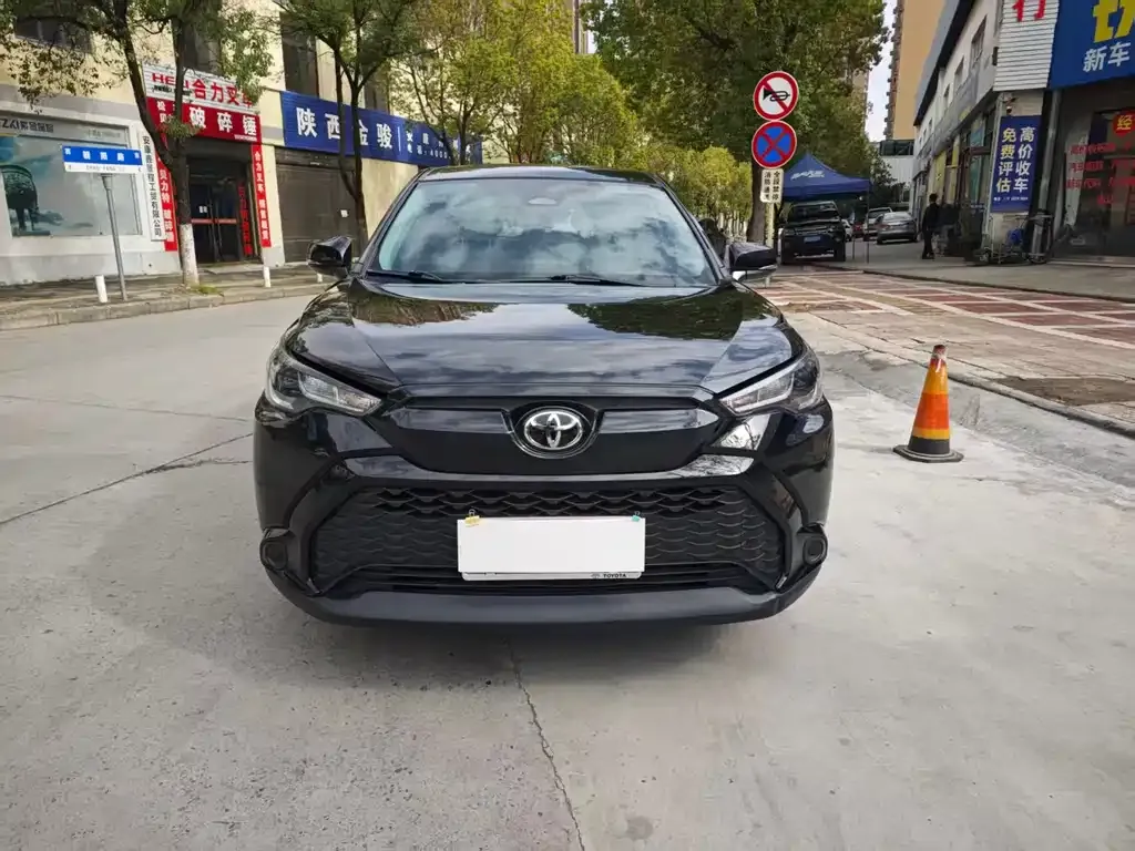 Toyota Frontlander 2023 из CN, фото 2
