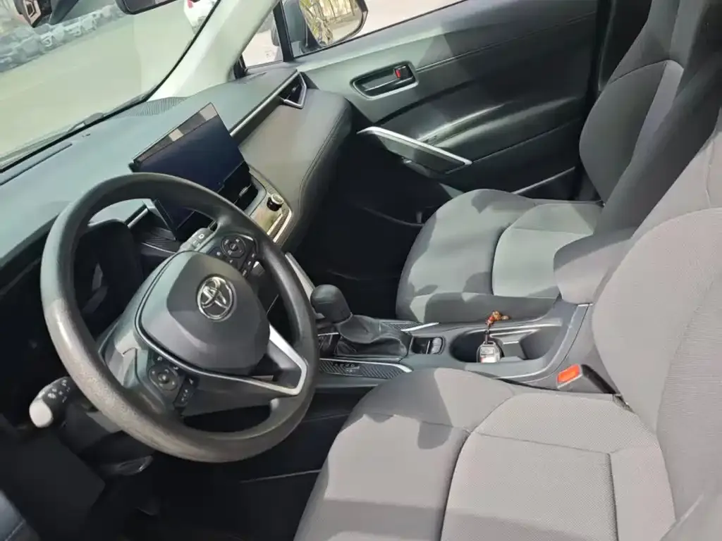 Toyota Frontlander 2023 из CN, фото 4