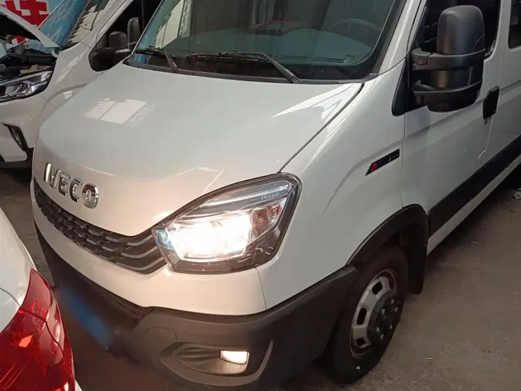 IVECO Ousheng 2023 из CN, фото 3