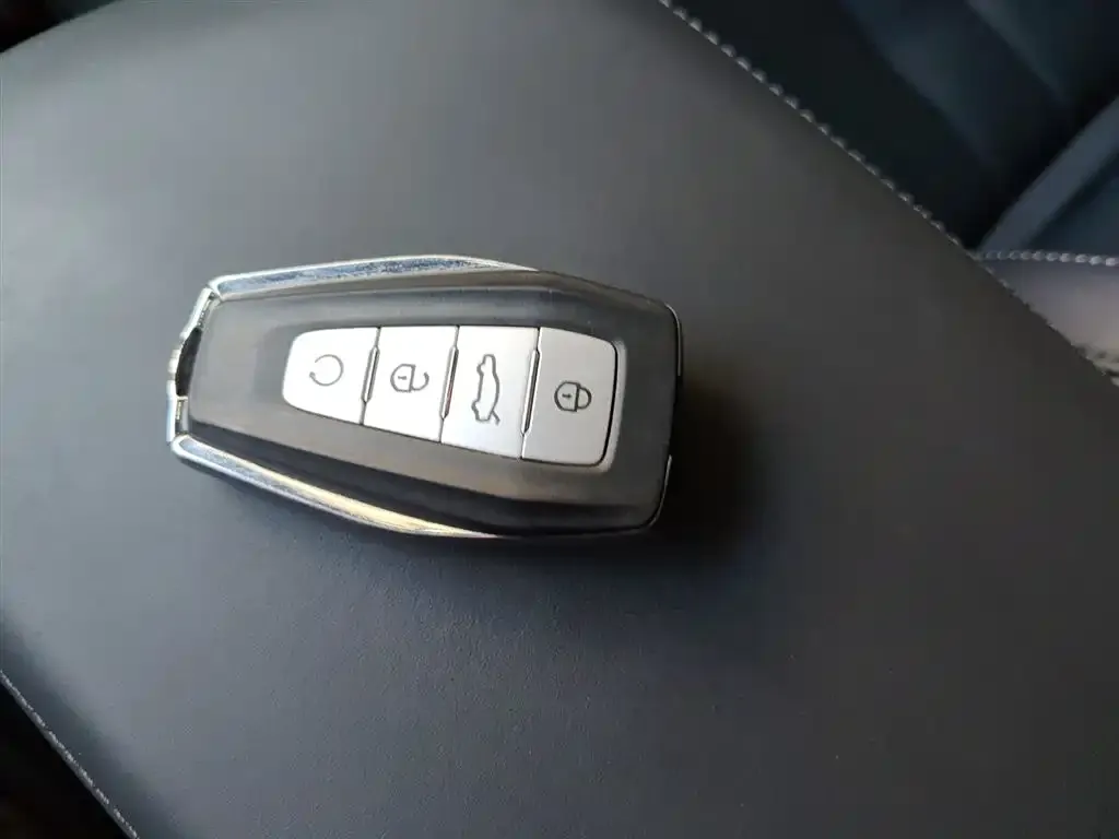 Geely Xingyue L 2023 из CN, фото 9