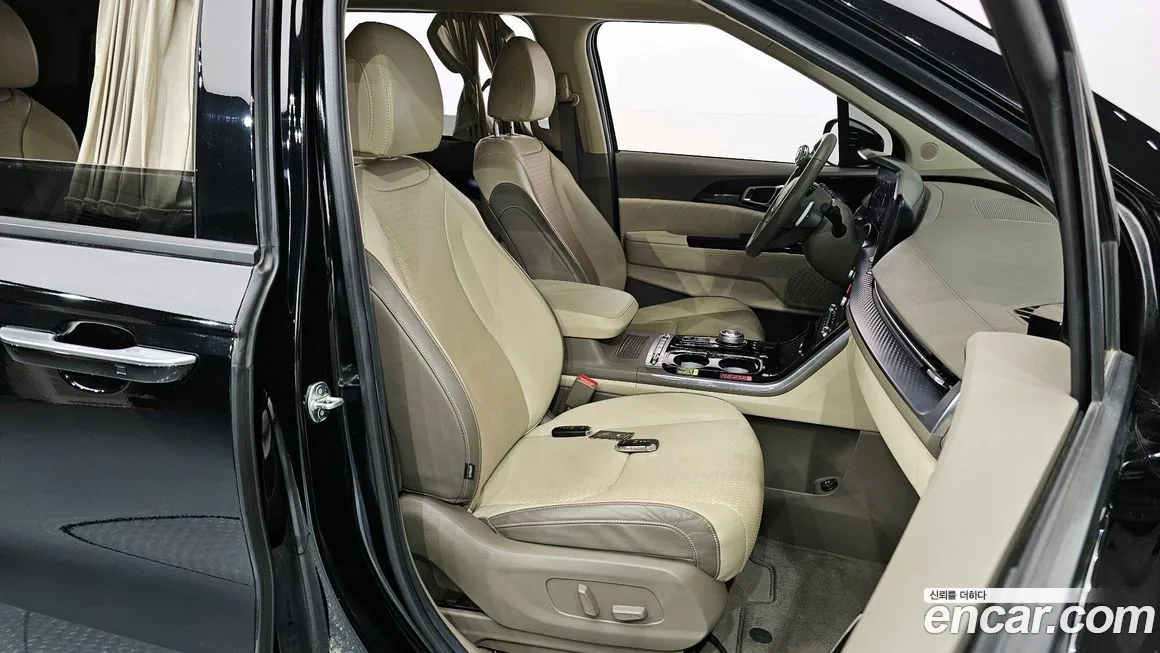 Kia Carnival — фото 10