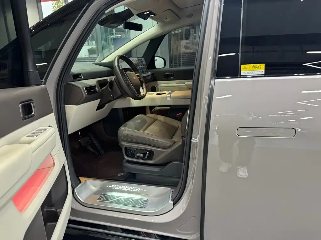 Li Auto MEGA 2025 из CN, фото 5