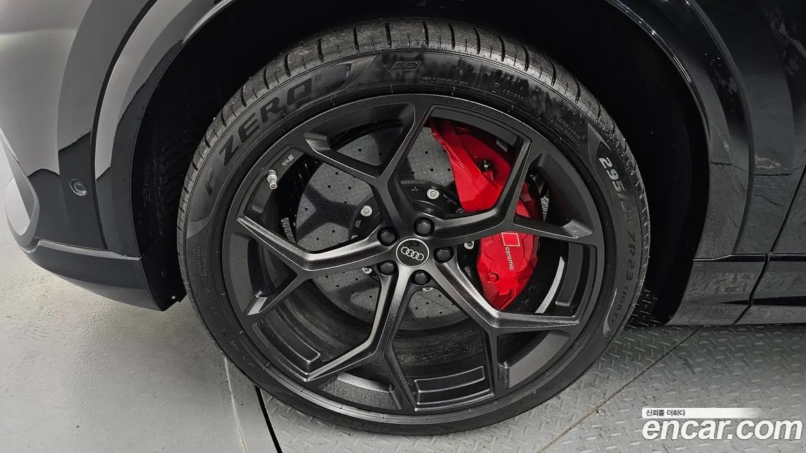 Audi RSQ8 2025 из KR, фото 5