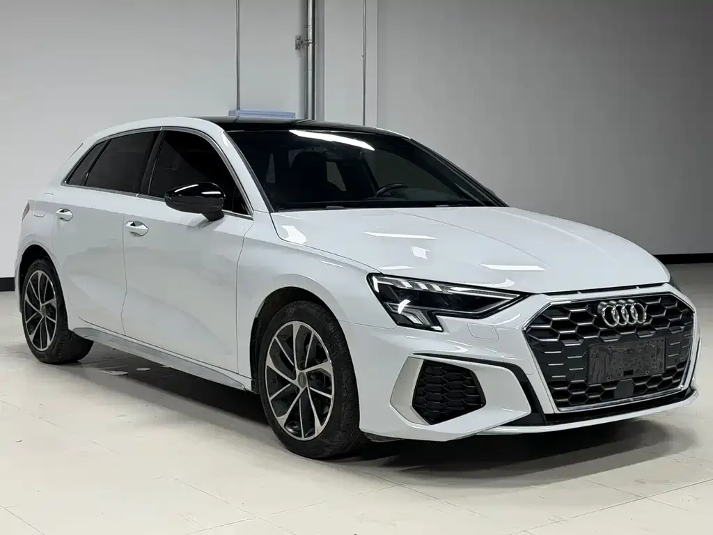 Audi A3 2022 из CN, фото 3