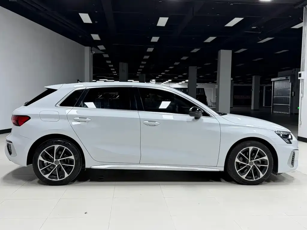 Audi A3 2022 из CN, фото 4