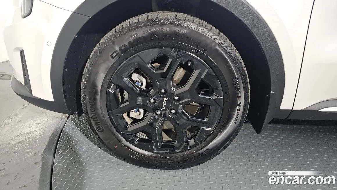 Kia Sorento — фото 5