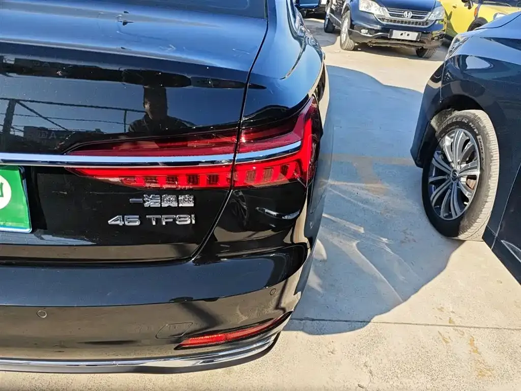 Audi A6L 2024 из CN, фото 8