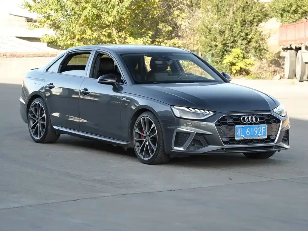 Audi A4L 2022 из CN, фото 8
