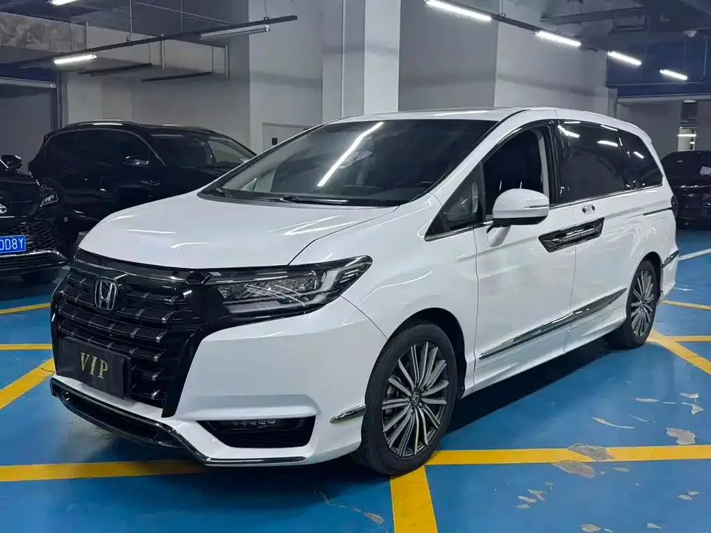 Honda Elysion 2023 из CN, фото 3