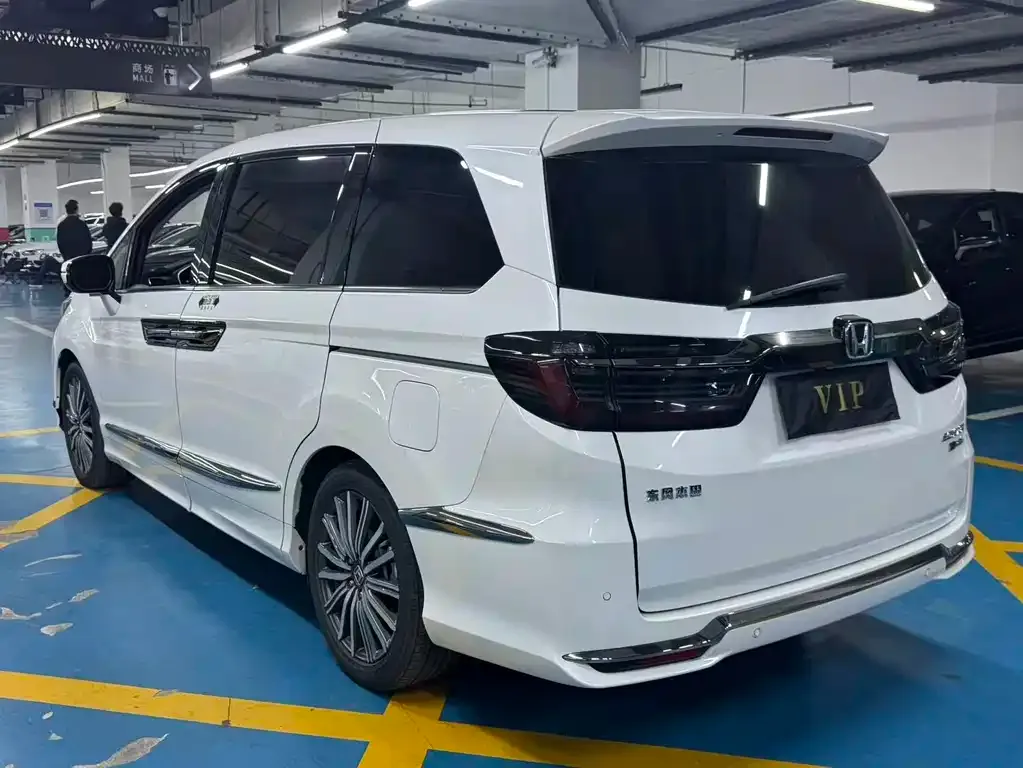 Honda Elysion 2023 из CN, фото 7