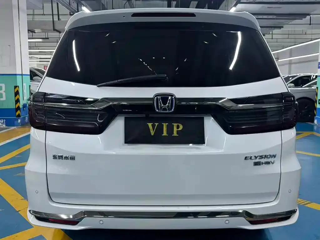 Honda Elysion 2023 из CN, фото 8