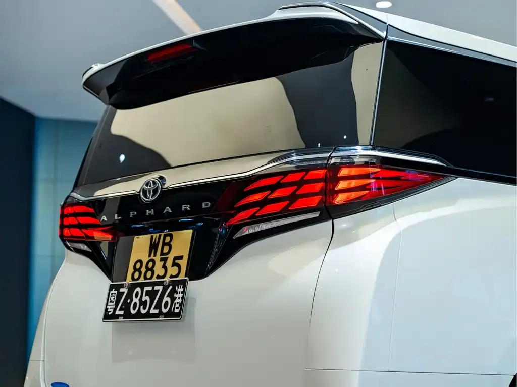Toyota Alphard 2025 из CN, фото 9