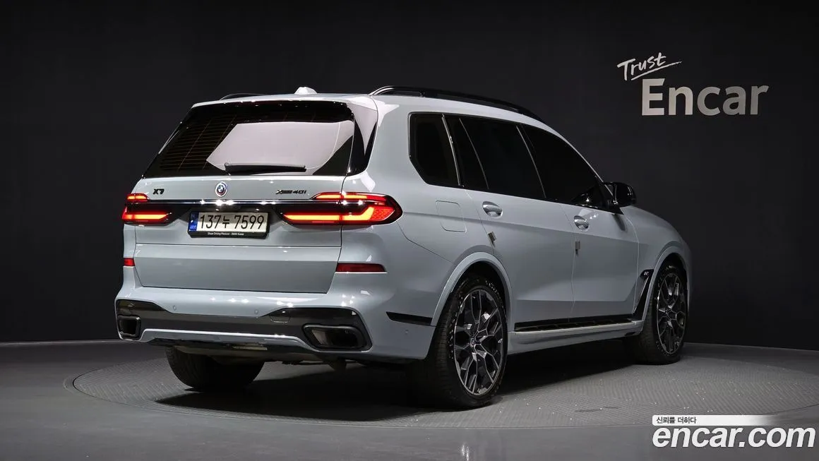 BMW X7 — фото 2