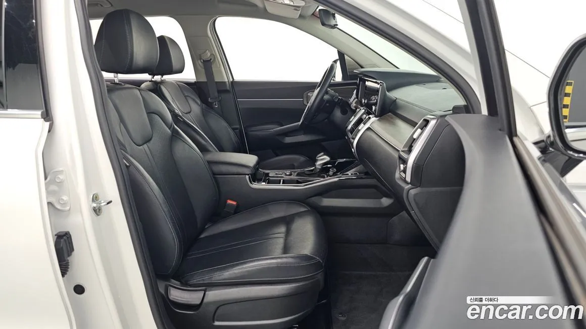 Kia Sorento — фото 10
