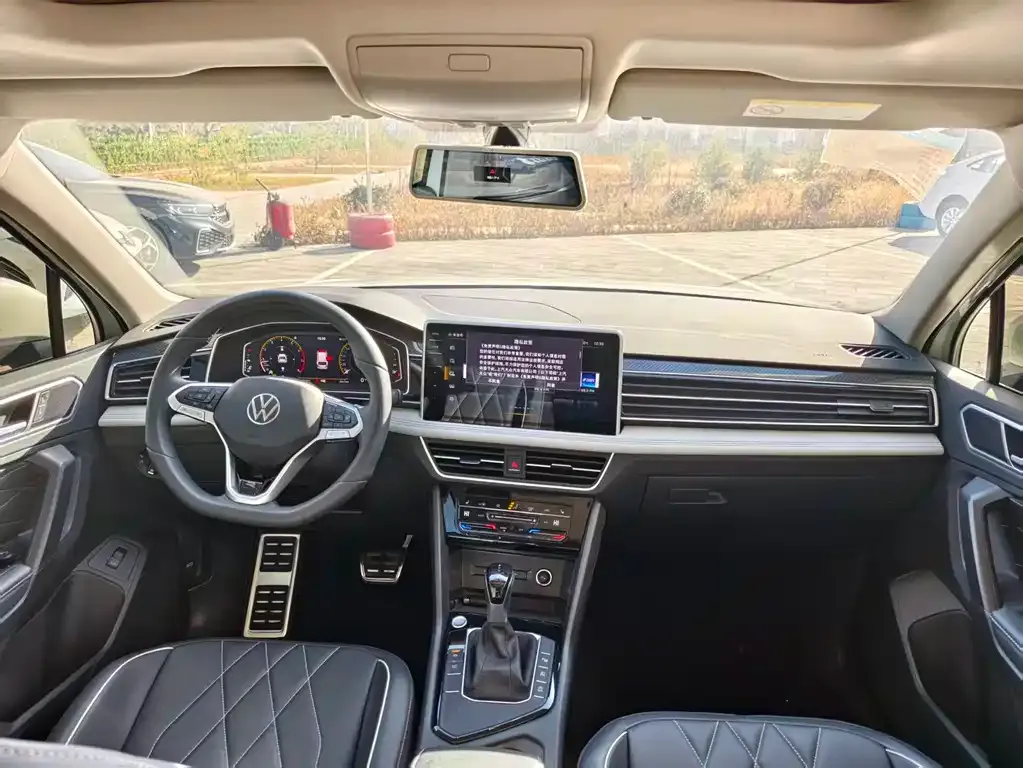Volkswagen Tiguan L 2024 из CN, фото 4