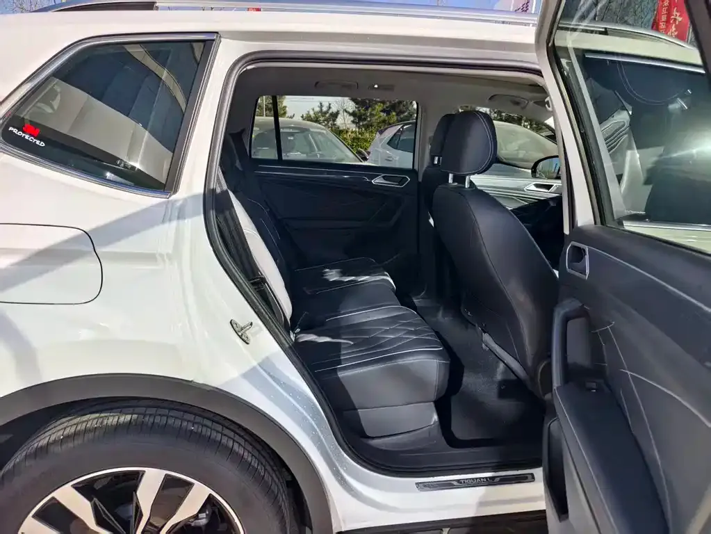 Volkswagen Tiguan L 2024 из CN, фото 5