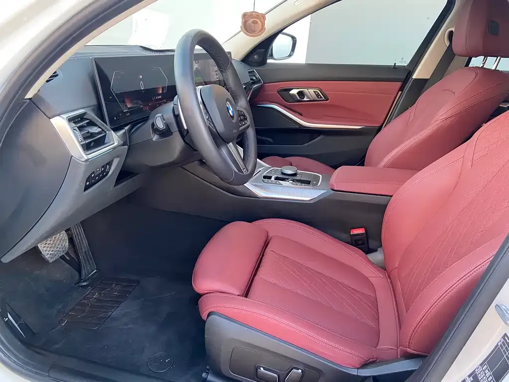 BMW 3 Series 2024 из CN, фото 6