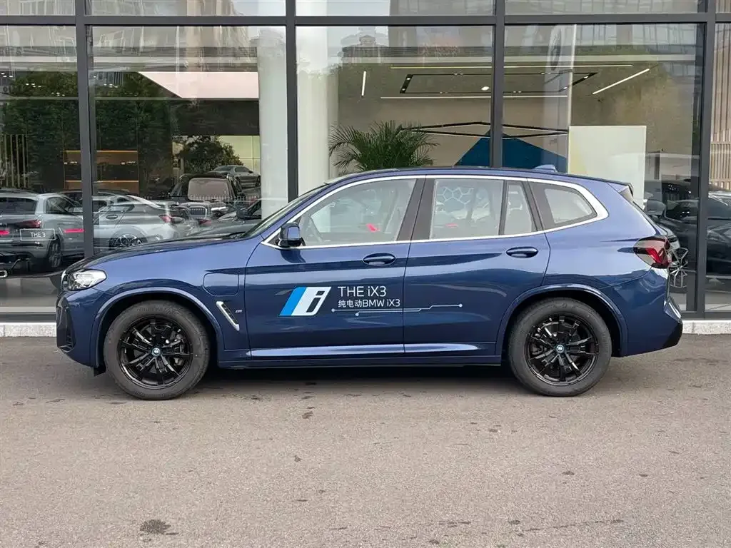 BMW iX3 2023 из CN, фото 4